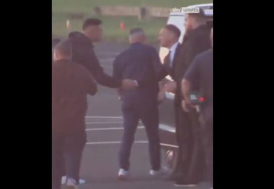 Xhaka mbërrin në Angli, sot kryen testet mjekësore