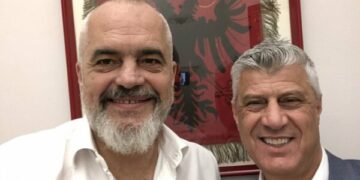 Endrit Thaçi e uron Ramën që ka ditëlindjen në ditën e Pavarësisë së SHBA-së: Miku më lojal i babit