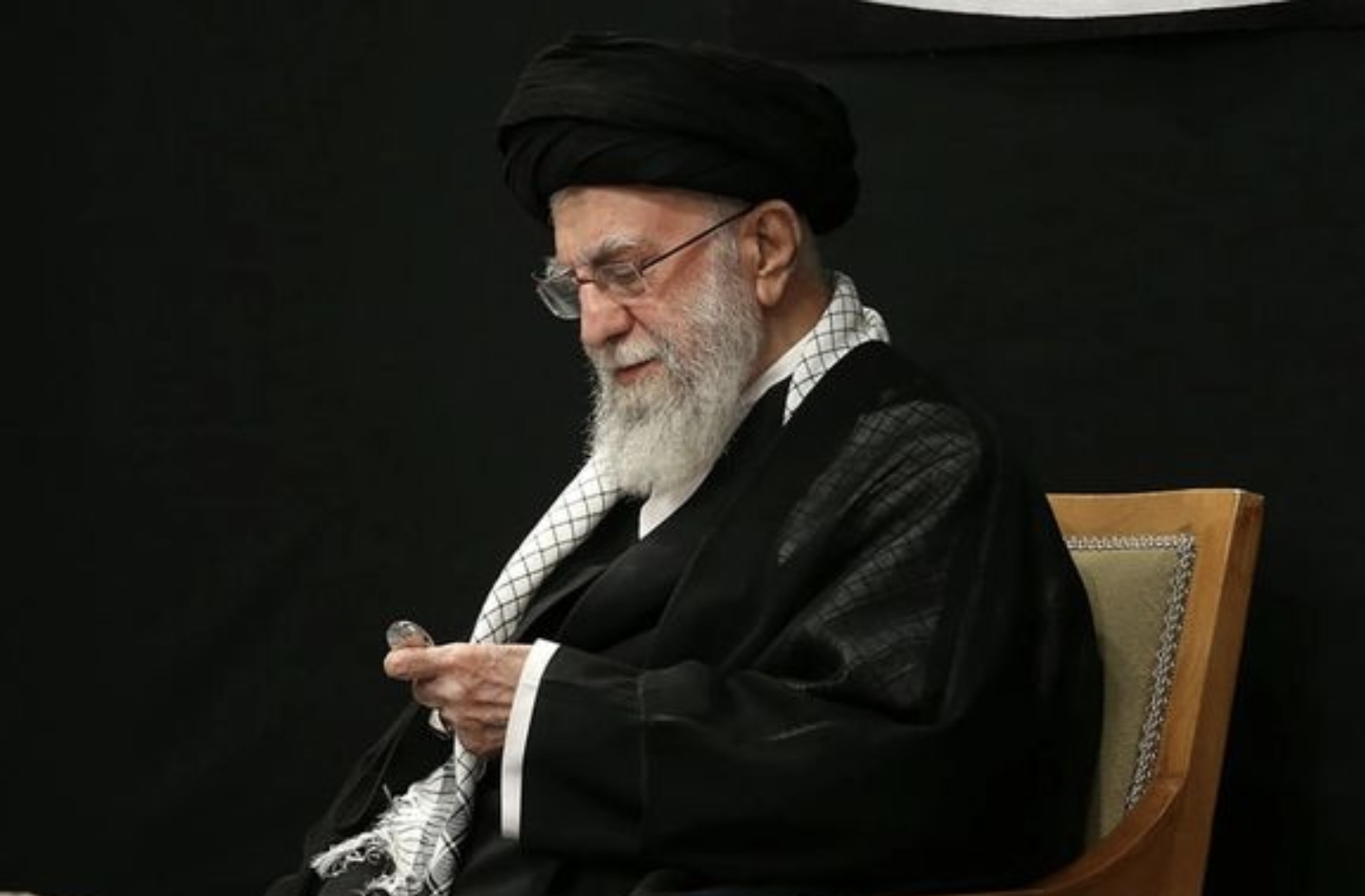 Khamenei shfaqet publikisht për herë të parë pas përshkallëzimit të tensioneve Iran-Izrael