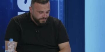 “Pse ja keni mlu ftyrën se po i zinet fryma? – baba i thojke ki me u çu”, vëllai i Agonit jep detaje si e morën vesh për vde’kjen