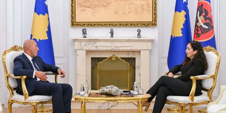 Nis takimi i presidentes me Haradinajn