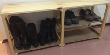 “Na i mori këpucët para dere” – banorët e një ndërtese në Prishtinë të shqetësuar, hajni i kalon katet një nga një dhe ikën me veturë