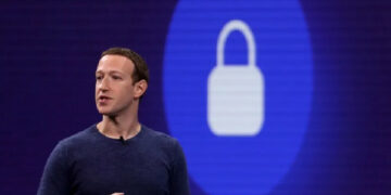 Zuckerberg përballet me gjyq prej 8 miliardë dollarësh për skandalin e privatësisë në Facebook