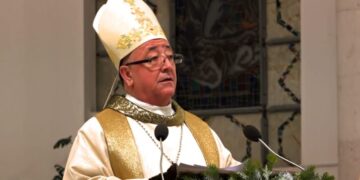 Zbulohet lidhja familjare, bashkëshorti i Teuta Rugovës është nipi i Ipeshkvit Dodë Gjergji