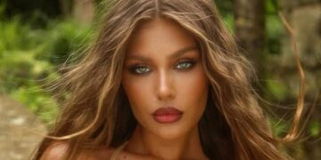 Trejsi Sejdini ndez rrjetin me fotot në bikini