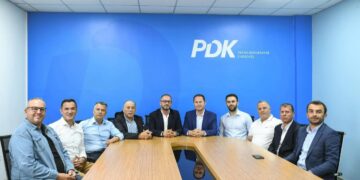 Petrit Hajdari merr mbështetje nga deputetët dhe zyrtarët e lartë të PDK-së nga Drenasi: I pari është qytetari i Drenasit