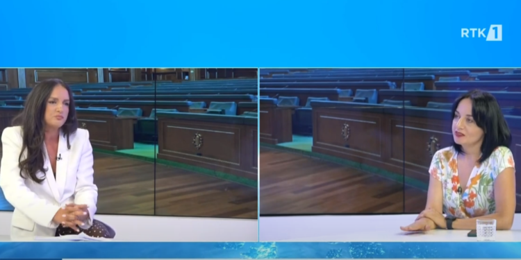 “Nuk iu sulmuan se jeni grua”, “ Jeni gazetare e nënshtruar”, Fitore Pacolli përplaset me gazetaren e RTK-së