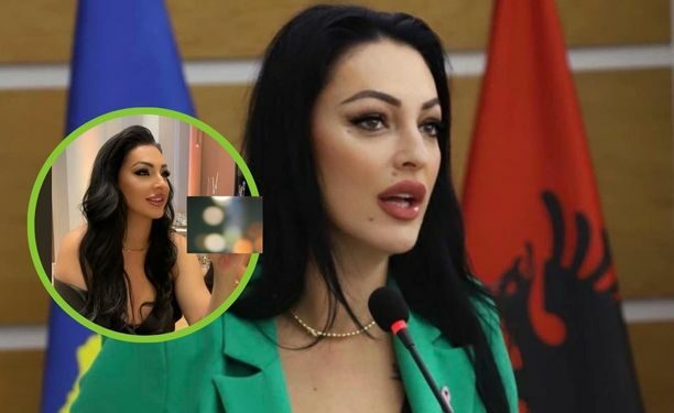 “Lady” – Drejtoresha e Shëndetësisë në Gjakovë pozon me puro në dorë, ndonëse veprimi ndalohet me ligj