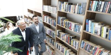 Arian Tahiri: Ditë e mrekullueshme për Mitrovicën – Biblioteka e re moderne është gati për qytetarët