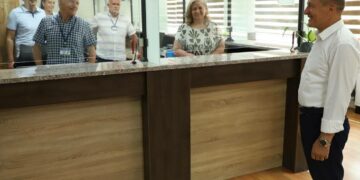 Ferit Idrizi u uron mirëseardhje mërgimtarëve dhe njofton për lehtësime në shërbime dhe parkim gjatë verës