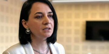 Pacolli e VV-së shkruan për FSK-në veri, komentuesit ia kujtojnë aferat: “Kthej paret”, “urime punësimi kunatit”