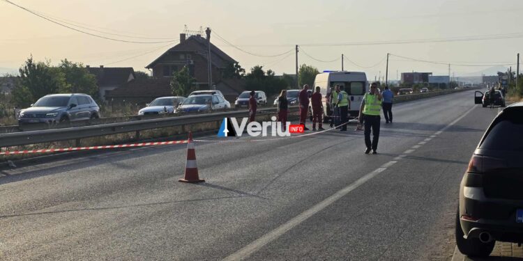 E rëndë: Aksident me fatalitet në Milloshevë, vetura g0det këmbësorin që po kalon rrugën