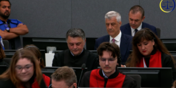 Nis seanca për vendimin për mocionin e mbrojtjes, ish-krerët e UÇK-së prezent në sallë