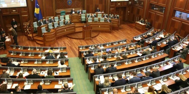 Gaxherri për moskonstituimin e Kuvendit: Kosovës i duhet roli i presidentit