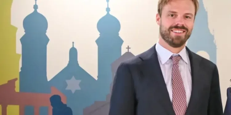 Zyrtari amerikan në Kosovë, zyra e Kurtit thotë se do të ketë takim