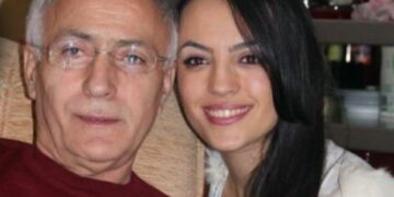 Vajza e Jakup Krasniqit poston para protestës