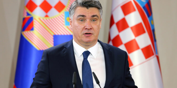 Presidenti kroat reagon pas arrestimit të pilotit ushtarak