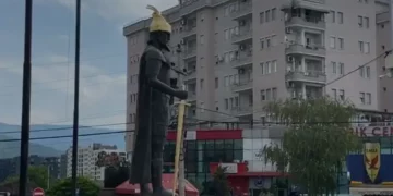 Akt vandal ndaj simboleve kombëtare, dëmtohet shtatorja e Gjergj Kastriotit Skënderbeut në Prizren