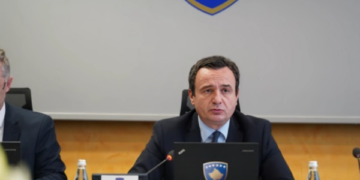 Kurti ia vazhdon mandatin Komisionit për Verifikimin e Diplomave të Universitetit të Mitrovicës së Veriut dhe ndan para për disa ministri