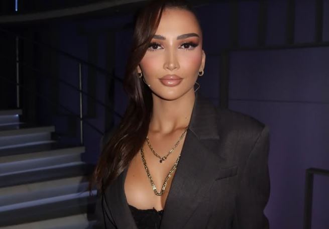 Xheneta kritikon Gjestin: U bë i famshëm falë meje, as falënderim s’më dha