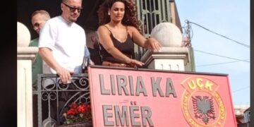 Blero e Xhuli në protestën kundër Gjykatës Speciale