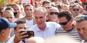 “Para pesë vitesh propozova…”- Limaj pas protestës thotë se Kuvendi dështoi në monitorimin e Gjykatës Speciale