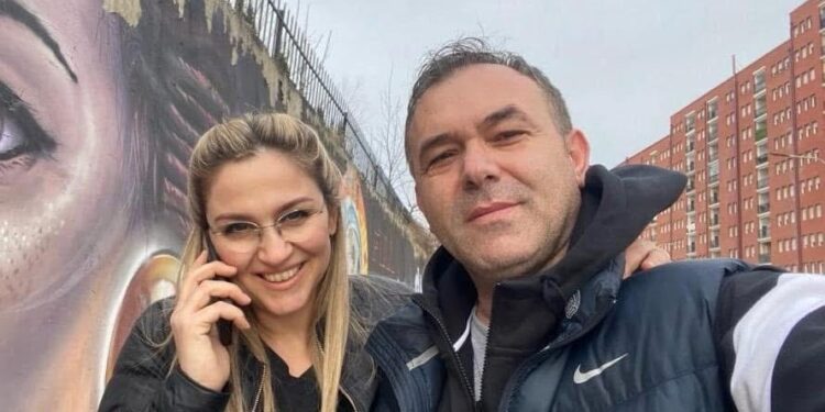 Shqipe Selimi zgjedh të hesht për protestën ndaj Gjykatës Speciale edhe pse bashkeshorti i saj është në paraburgim në Hagë