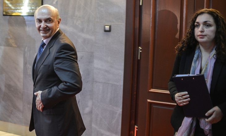 Mustafa për Osmanin: Ia çoi 100 mijë vota të LDK-së Vetëvendosjes, duke e tradhtuar partinë e vet
