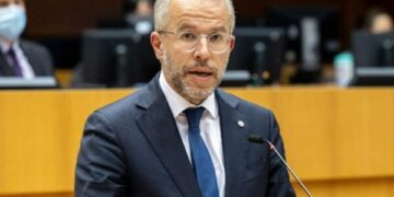 Thijs Reuten: Formojeni qeverinë që t’ju ndihmojmë për anëtarësim në BE dhe KiE