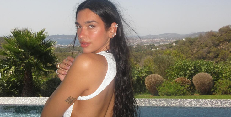 Pas pushimeve në Shqipëri, Dua Lipa shkon në Ibiza: Mezi pres të festoj ditëlindjen e 30-të