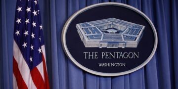 Pentagoni: SHBA-ja do të luajë rol minimal në garantimin e sigurisë së Ukrainës