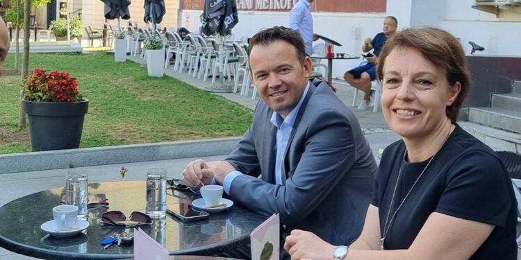 ‘Mallëngjen’ Peci: Dita e sotme do të mbetet në memorien time- S’u votua Donika Jusuf Gërvalla, mbesa e Nënës Ajshe