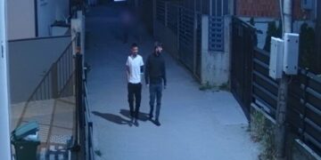Policia kërkon ndihmën e qytetarëve për arrestimin e këtyre dy personave, dyshohen për vjedhje të rëndë