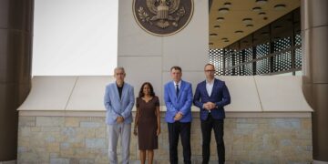 Prattipati takon përfaqësuesit e Listës Serbe: Bëhuni pjesë e institucioneve të Kosovës