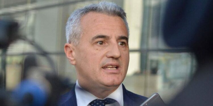 Koci: Gjendja politike është alarmante, qytetarët po heshtin – politikanët po e shfrytëzojnë