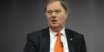 Ish-ambasadori holandez në përkrahje të protestës: UÇK-ja ishin këmbët tona në terren, Specialja nuk është dashur të themelohej