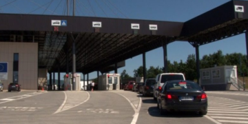 Kolona në Merdar mbi 2 kilometra/ Kjo është gjendja në pikat kufitare