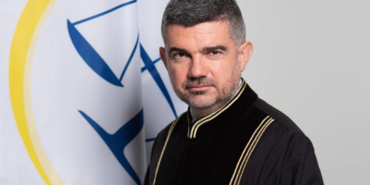 Amerika sanksionon ish-gjyqtarin e Speciales në rastin e ish-presidentit Thaçi