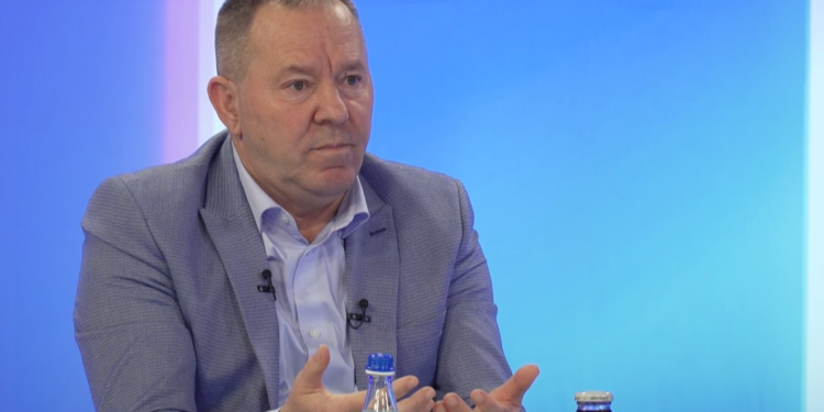 Gucati: Haxhiu të njoftojë institucionet e BE-së për veprimet e Speciales