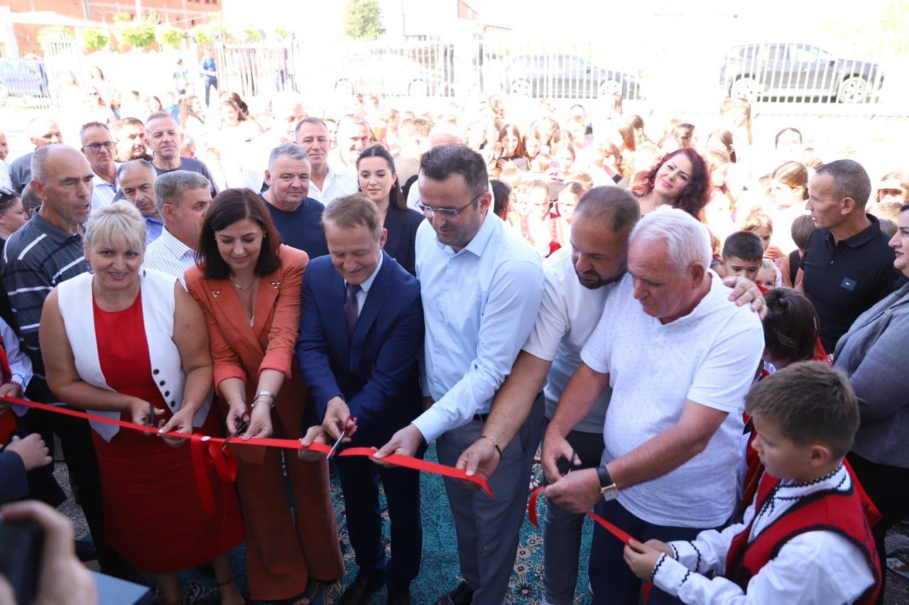 Ferit Idrizi mban premtimin, Stanoci i Epërm bëhet me çerdhe (VIDEO)