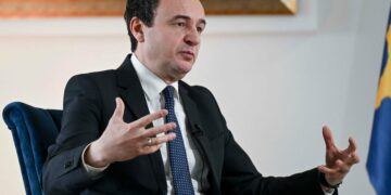 Kurti: Ndërkombëtarët të mos e trajtojnë Serbinë si shtet normal pa dorëzimin e Radoiçiqit