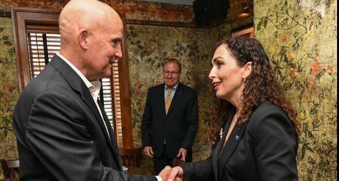 Osmani takohet kongresmenin amerikan Self