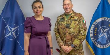 Komandanti i KFOR-it pret presidenten, kërkon zgjidhje të shpejtë të ngërçit parlamentar