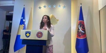Sulmet e VV-së ndaj Kushtetueses, Osmani: S’ndalohet komentimi i vendimeve