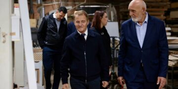 Idrizi zotohet për mbështetje më të madhe për bizneset e Vushtrrisë: Zhvillimi ekonomik, shtylla kryesore e përparimit