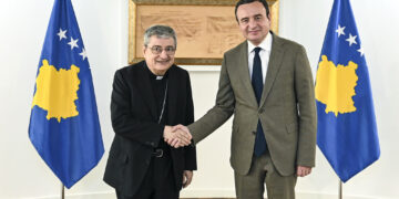 Kurti takon Delegatin apostolik të Selisë së Shenjtë për Republikën e Kosovës