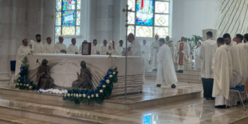 Shën Nënë Tereza nderohet me meshë solemne në 9-vjetorin e saj të shenjtërimit