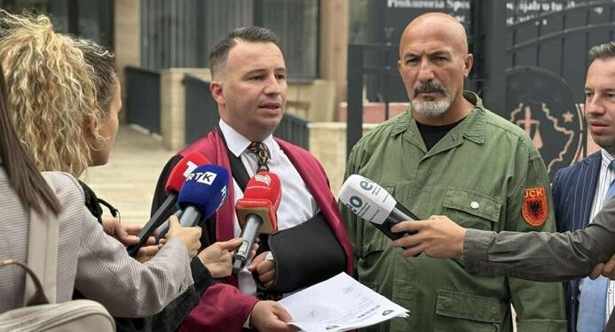 Ish-ushtari i UÇK-së padit Dimal Bashën