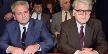 Akademiku famkeq serb, Qosiq, parashikonte kthimin e Kosovës duke i bërë shqiptarët anti-amerikanë