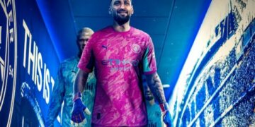 Man City e zyrtarizon portierin Donnarumma